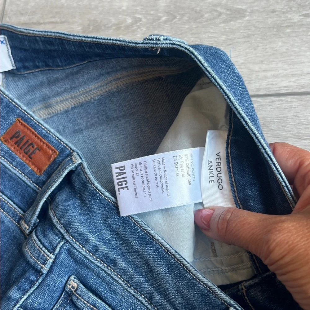 PAIGE Light Blue Distressed Verdugo ankle Jeans size 27 - Picture 5 of 7